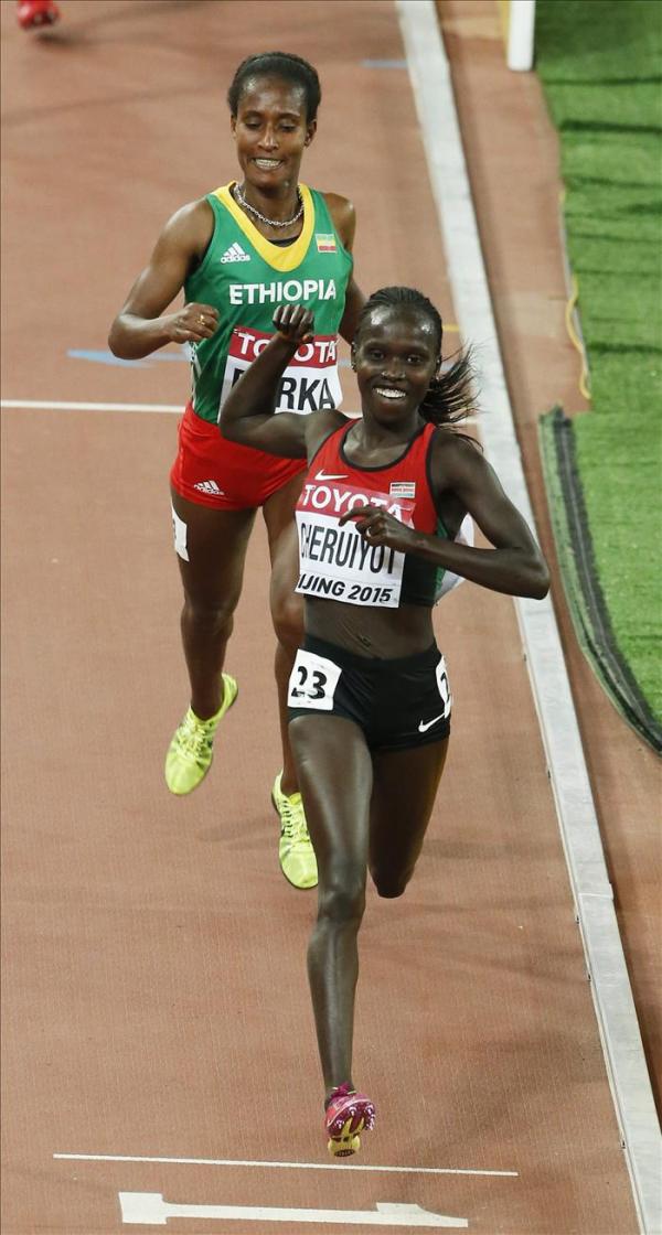 Diario Extra - Vivian Cheruiyot recupera el título de 10.000