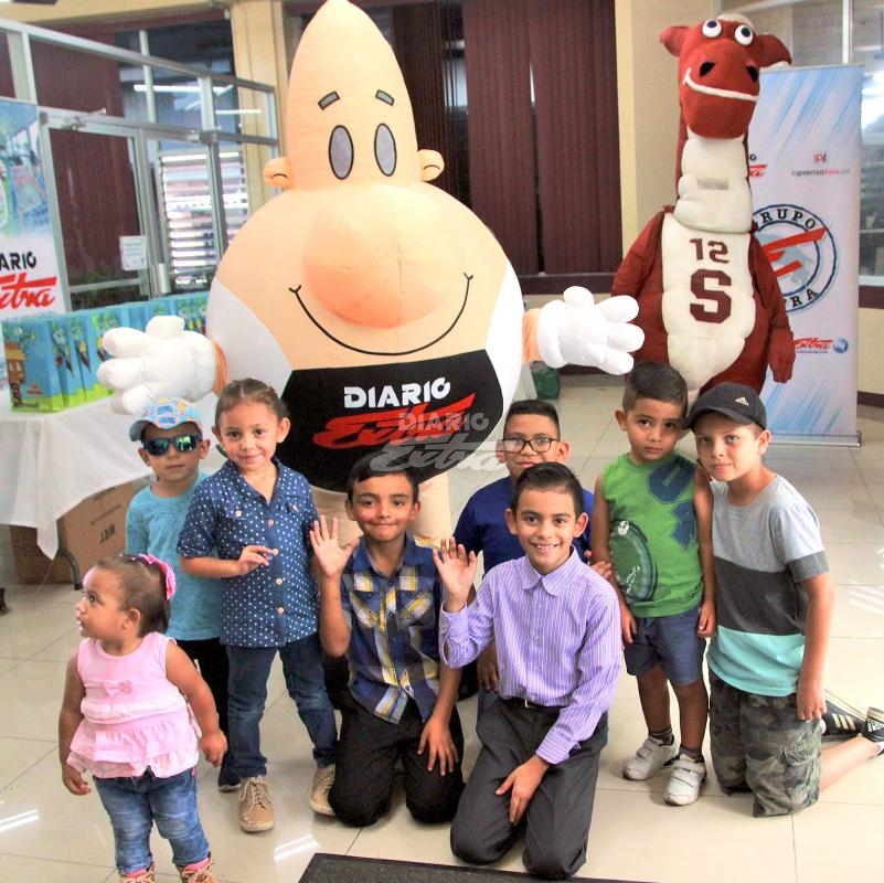 diario extra niños celebran con diario extra