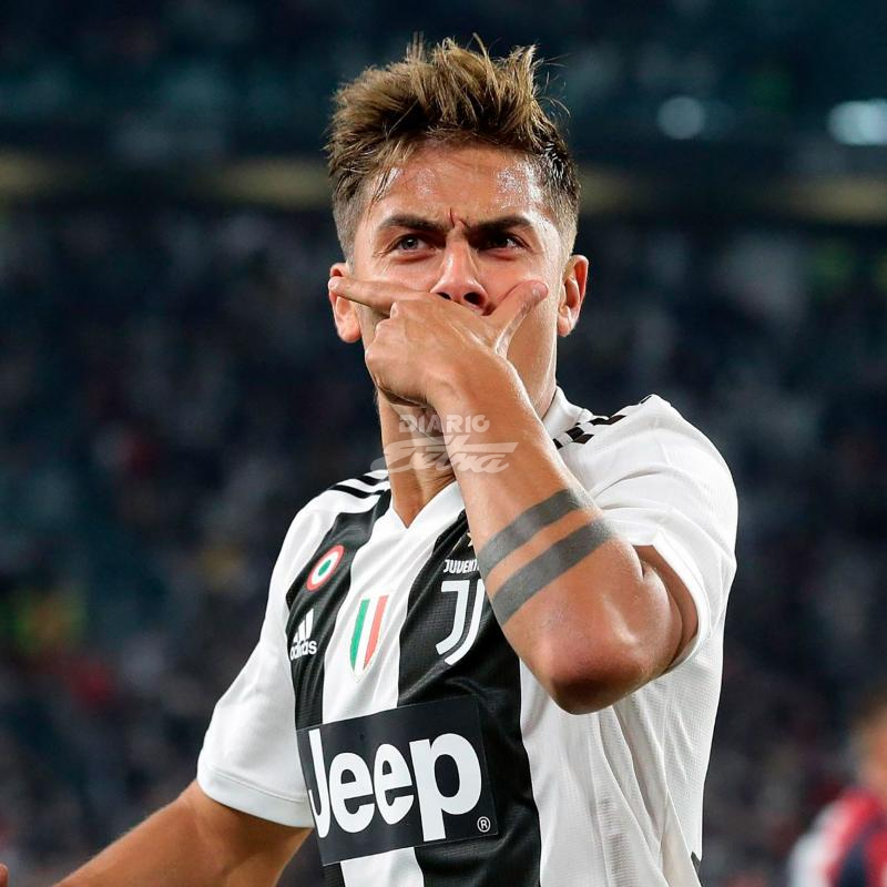 Costa extra. Пауло Дибала. Пауло Дибала футболист. Празднование Пауло Дибалы. Paulo Dybala празднование.